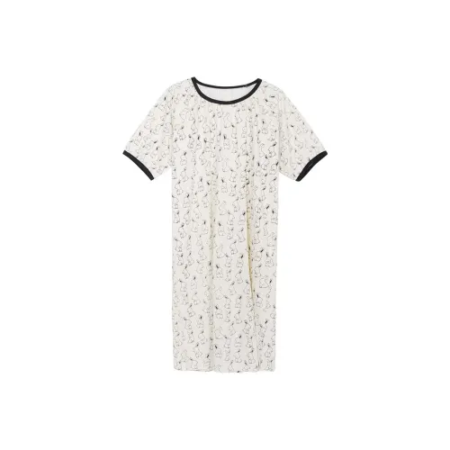 Xiang Ning Pai Ночная сорочка Женская Экрю