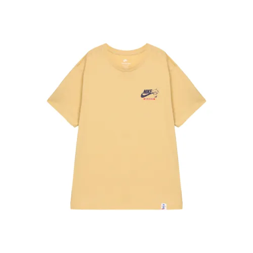 Nike Sportswear T-Shirt Мужской Желтый