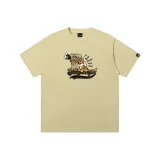 Светло-желтый