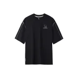 Призрачно черный