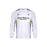 Белый фиолетовый