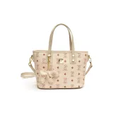 Экрю с сопутствующим шармом