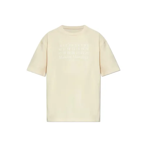 Maison Margiela Бежевые Мужские T-рубашки