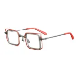 Оранжево-красный