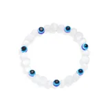 Белый браслет с бусинами "Глаз демона"