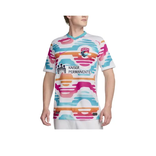 Nike Многоцветные Мужские T-рубашки