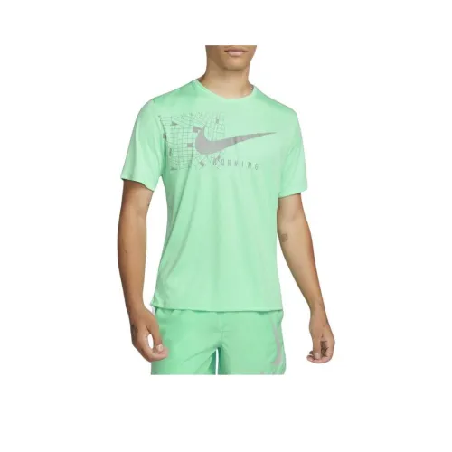 Nike Светло-зеленые Мужские T-рубашки