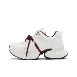 Бежево-красный