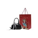 Чёрная сумка для покупок включена