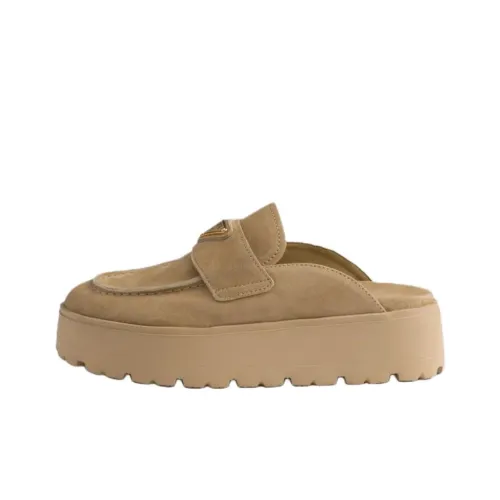 PRADA Домашние тапочки Женские Умбра