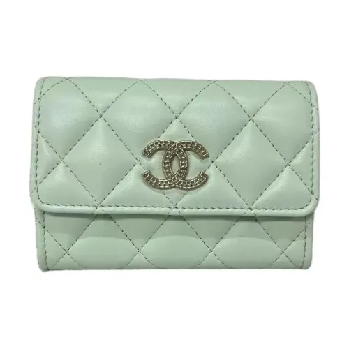 CHANEL Женские кошельки