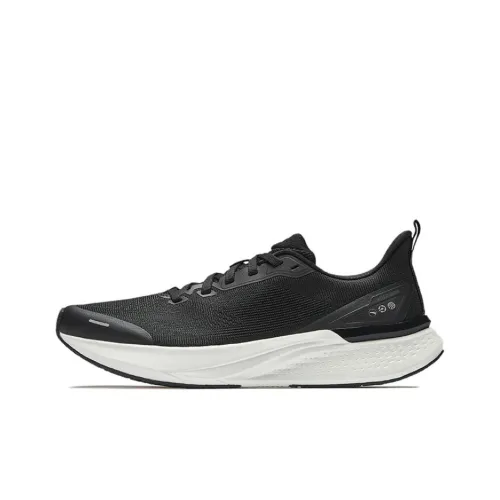 ANTA Hydrogen Run 7 Slip-resistant Abrasion-resistant Low Top Casual Running Shoes Men's Black White