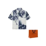 В комплекте сумка для покупок