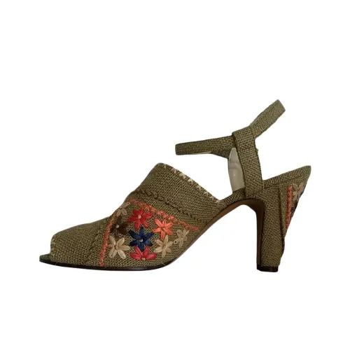 Ferragamo Высокие каблуки Женские