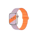 Светло-фиолетовый и оранжевый.