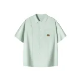 Светло-зеленый цвет травы