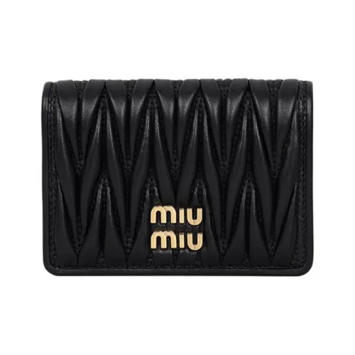 MIU MIU Matelassé Sheepskin Картхолдер Женский Черный