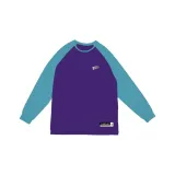 Фиолетовое платье с виноградным принтом и синими рукавами