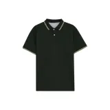 Цвет дуба зеленый.