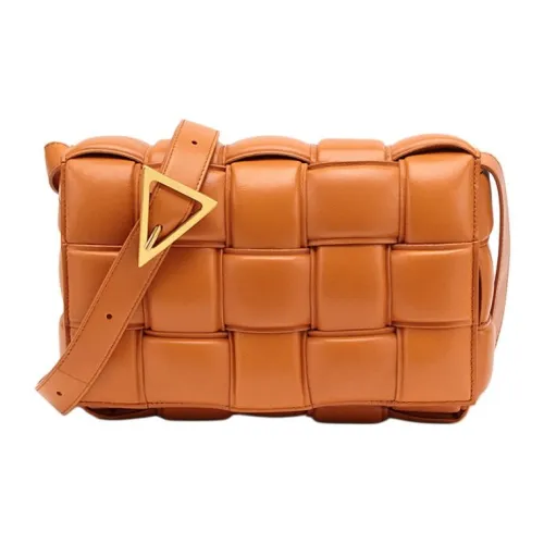 Bottega Veneta Сумка из переплетенной овечьей кожи сумка через плечо обычная женская цвет глина желтый