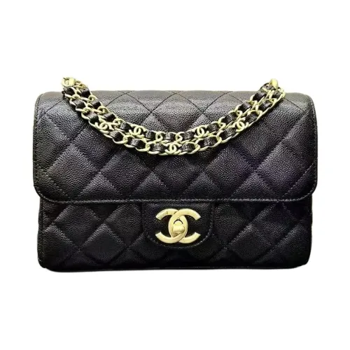 CHANEL Сумки через плечо Женские