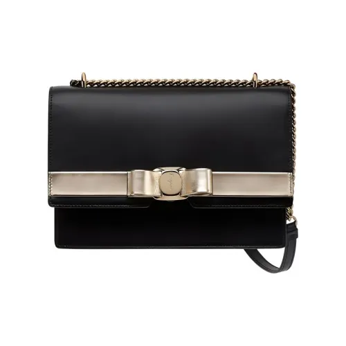 Ferragamo Vara Сумки через плечо Женские