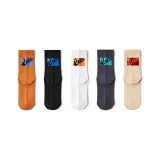 По одной паре каждого цвета