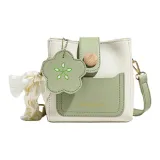 Белый и зеленый