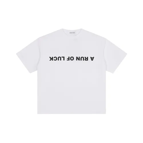 A RUN OF LUCK Унисекс Футболка