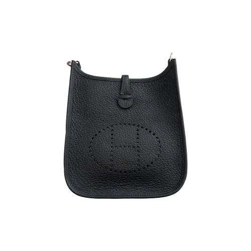 HERMES Evelyne Taurillon Clemence Bullock Кожа Сумка через плечо Мини Женская Черная и Сапфирово-синяя