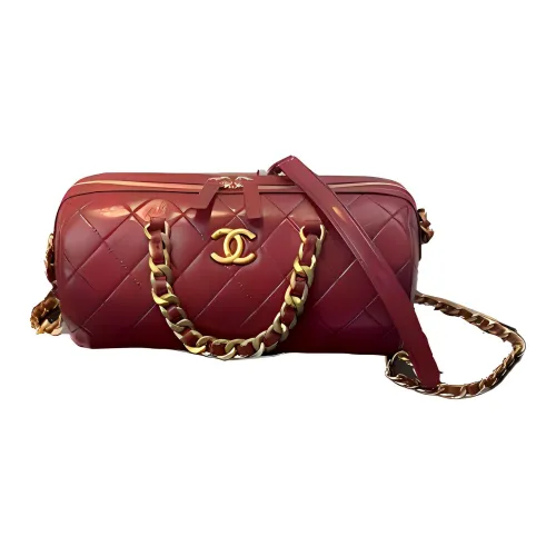 CHANEL Телячья кожа с золотым оттенком металлическая сумка для боулинга сумка через плечо женская красная