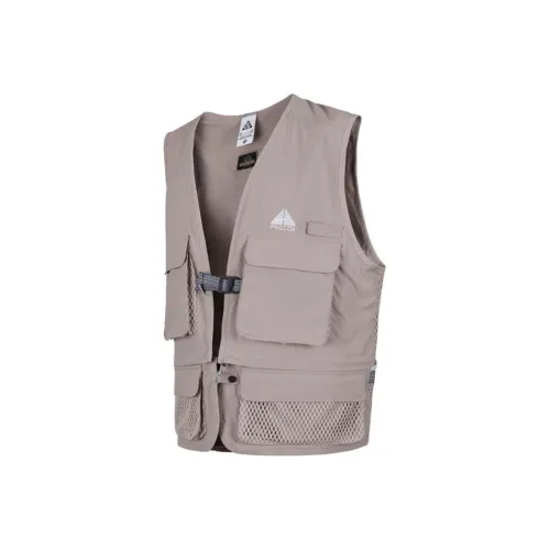 Nike Серый Мужской Жилеты