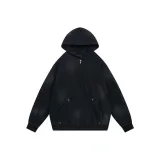 Чёрная куртка с капюшоном