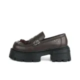 Коричневый