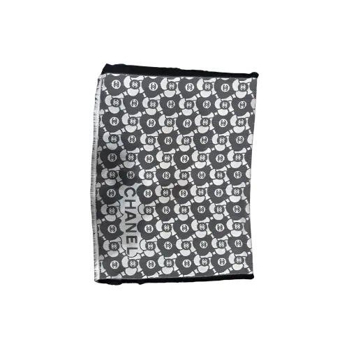 CHANEL Вязаные шарфы Унисекс