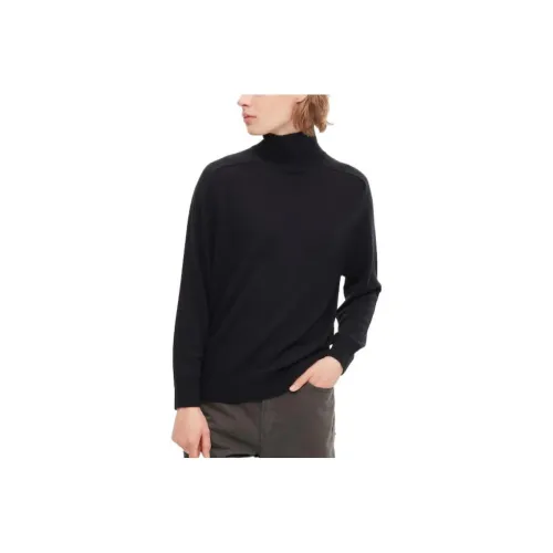 UNIQLO Мужские черные свитера