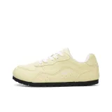 Светло-желтый