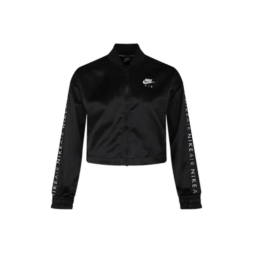 NIKE Женские Куртки