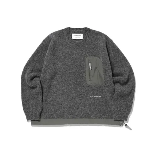 And Wander Черный Унисекс Свитеры