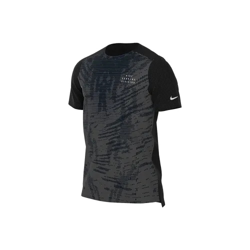 Nike Мужские черные футболки