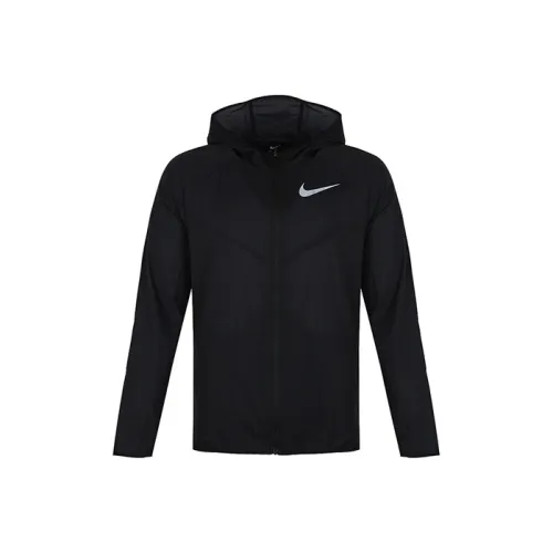 Nike Мужские черные куртки