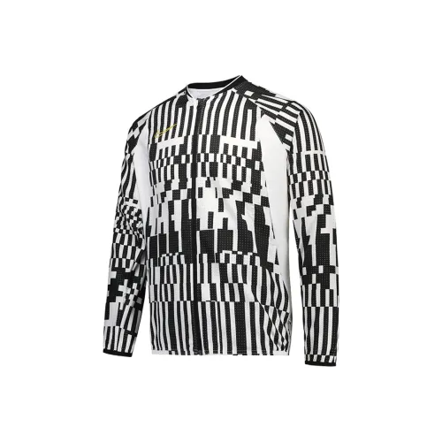 Nike Мужские черные куртки