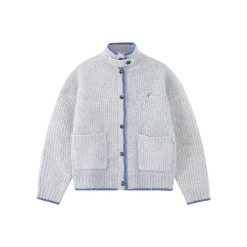 F426 Унисекс Свитера