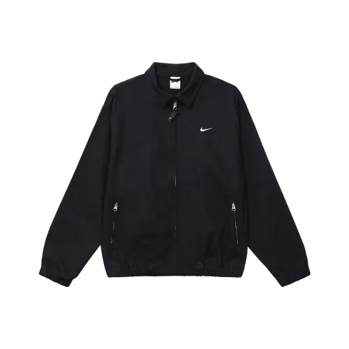 NIKE Черные Унисекс Куртки
