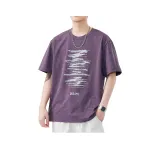 Тёмный красновато-фиолетовый.