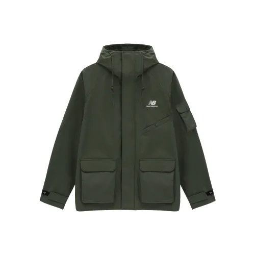New Balance New Balance Outerwear Армейский зеленый Унисекс Куртки