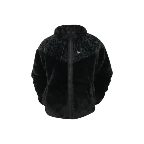 Nike Мужские черные куртки