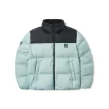 Мятный зеленый