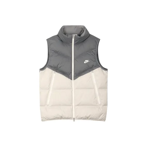 Nike Серый Мужской Жилеты