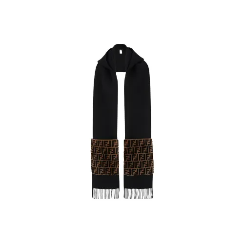 FENDI Вязаные шарфы Женские